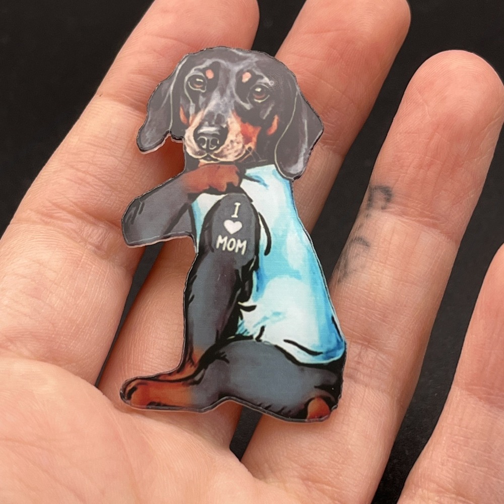 Dachshund Dog I Heart Mom Tattoo‎ Cute Funny Novelty Lapel Hat Pin